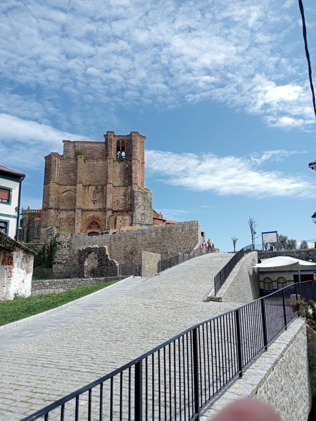 Appartamento El Patio De Vespasiano-calera- Vistas A La Iglesia Junto Al Puerto